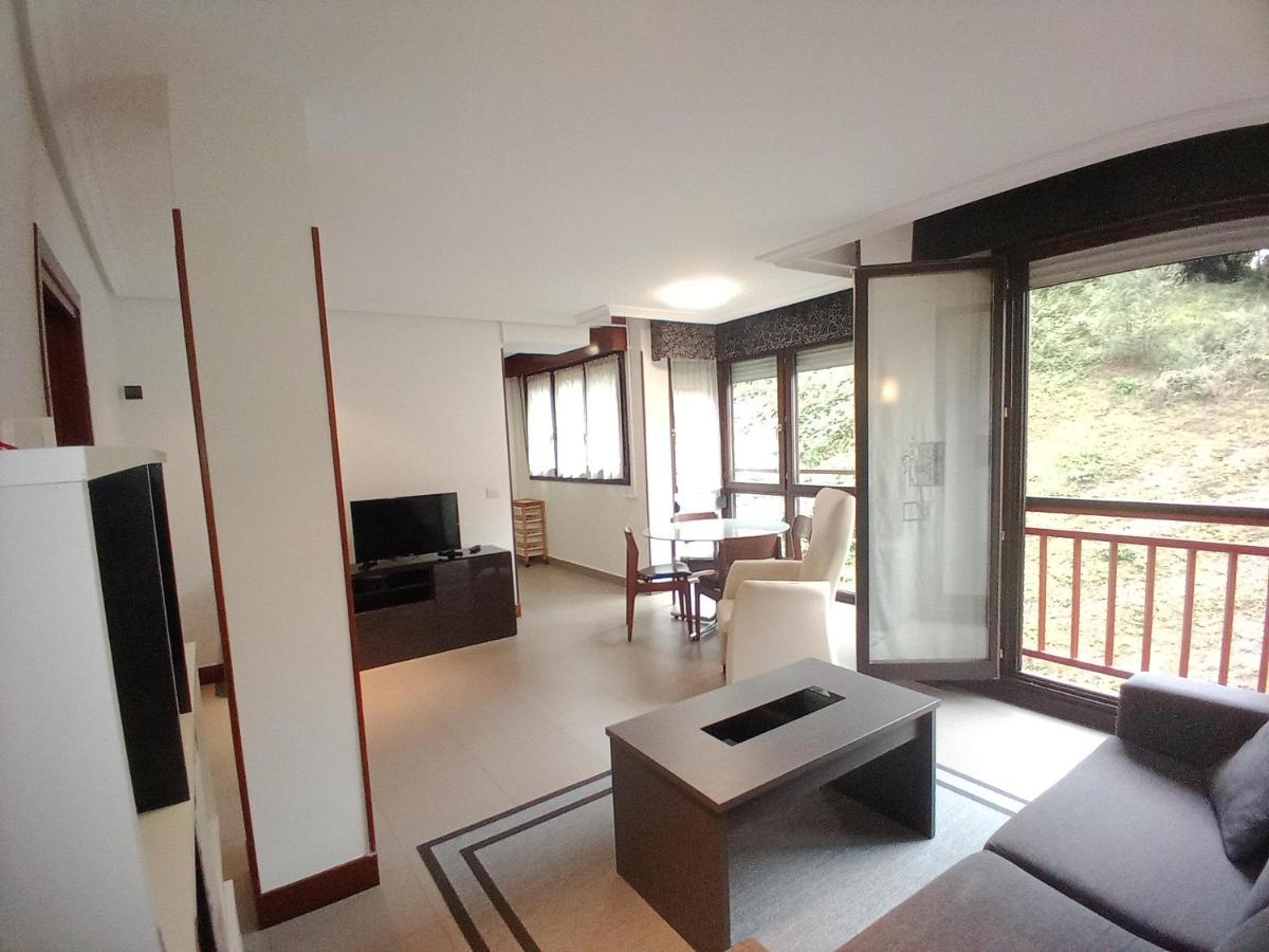 Apartamento Ana Con Garaje เอบาร์ ภายนอก รูปภาพ