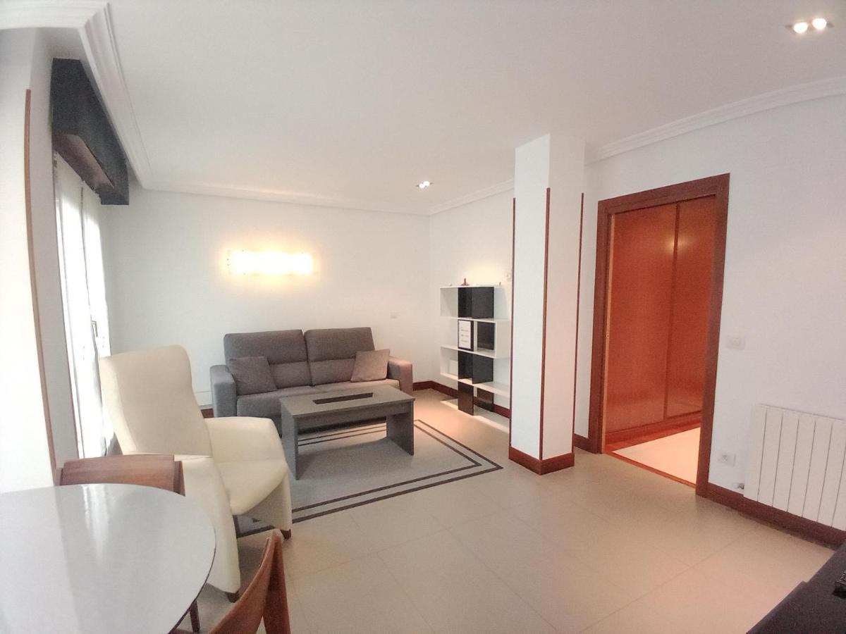 Apartamento Ana Con Garaje เอบาร์ ภายนอก รูปภาพ
